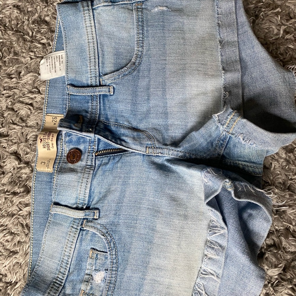 Low rise short shorts